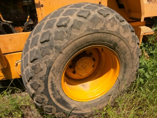 ขายรถบดแฮม10ตันสั่นสะเทือน2เปลือก2เพลาเอกสารเล่มทะเบียนราคา 650,000