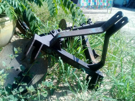 ผานบุกเบิก4ใบสภาพสวยพร้อมใช้งานคับเหมาะกับรถ20ถึง30แรงคับ ผานบุกเบิก4ใบสภาพสวยพร้อมใช้งานคับเหมาะกับรถ20ถึง30แรงคับ