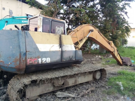 KOMATSU PC 120-5