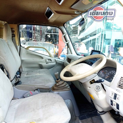 หัวเก๋ง  HINO DUTRO หัวกว้าง