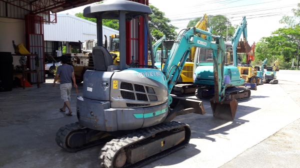 รถขุดโกเบลโก้ コベルコ Kobelco SK30SR-3 เก่าญี่ปุ่น รถปี2007 คันนี้สภาพดีมาก เครื่องยนต์สมบูรณ์ ปั้มดีมากๆ