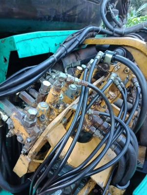 ขายรถแบคโฮ KOMATSU PC45-7 เอกสารอินวอย แอร์พร้อม ราคา 380000 ขายรถแบคโฮ KOMATSU PC45-7 เอกสารอินวอย แอร์พร้อม ราคา 380000