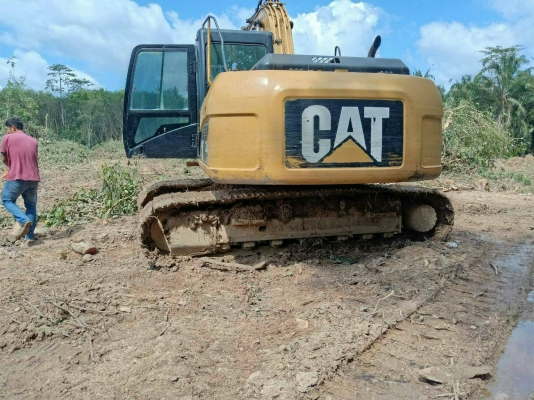 ขายรถแบคโฮ CAT 315 D เอกสารอินวอย ไมล์ 11000 ราคา 1050000 ขายรถแบคโฮ CAT 315 D เอกสารอินวอย ไมล์ 11000 ราคา 1050000