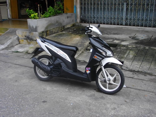 ขาย Honda Click Play สวยเด่น พร้อมใช้งาน ราคา 12500 บาท ขาย Honda Click Play สวยเด่น พร้อมใช้งาน ราคา 12500 บาท