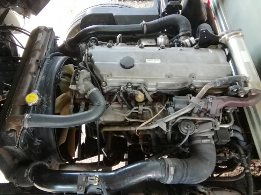 ขายรถบรรทุก 6 ล้อ*EURO.2* ISUZU NQR 175 แรงม้า ยาว 5.50 ม. ปี 2550 นะคะรถสวยเดิมทั้งคัน+สภาพพร้อมใช้