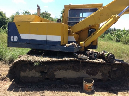 # ขายKOMATSU 12HD รถสวย พร้อมใช้งาน เครื่องดี ช่วงล่างดี ราคาต่อรองคุยกันได้คะ โทร0616613023แพรว