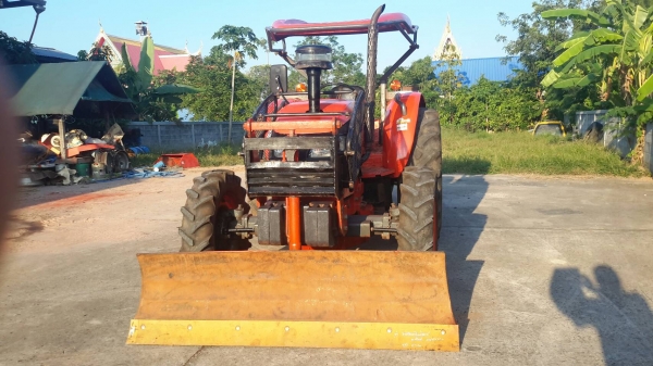 ขายรถไถ คูโบต้า M7040 สภาพเยี่ยม ปี57 ใช้งานน้อย