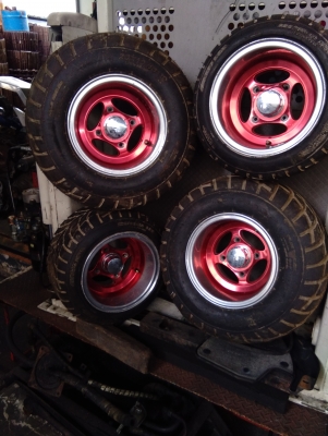 ขายล้อแม๊กพร้อมยาง225/45/10--205/10-10 ตดต่อ099-3242246