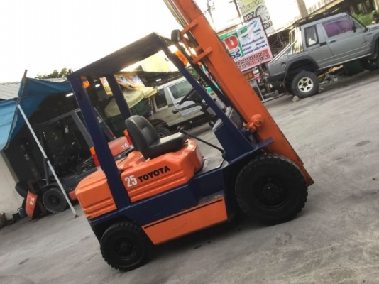 อาร์ ซี เอช  โฟรคลิฟท์  โตโยต้า รุ่น 5 ดีเซล 2.5 ตัน