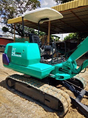 (ขายรถขุดแบคโฮยอดนิยม) KOMATSU Pc25-7 ขนาดPc25 รถเก่านอกแท้100\% (คอลโทลน้ำมัน เครื่องแน่น ระบบไว ช่วงล่างสวย) รถพร้อมใช้งาน เอกสารใบอินวอยครบ               ????ราคา 360,000 ต่อรองได้???? ☎️ สนใจติดต่อ 096-3268553 (สถิตย์พันธ์)  ???? ID LINE 0963268553 ???