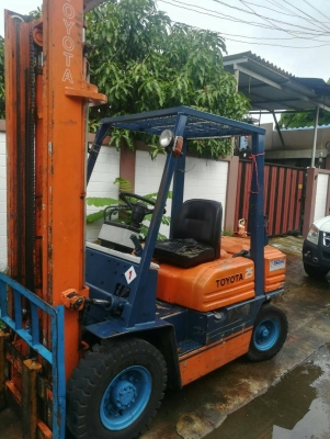 เอส อาชร์ โฟรคลิฟท์ ขาย โตโยต้า รุ่น 5 เบนซิล เสา 4 เมตร