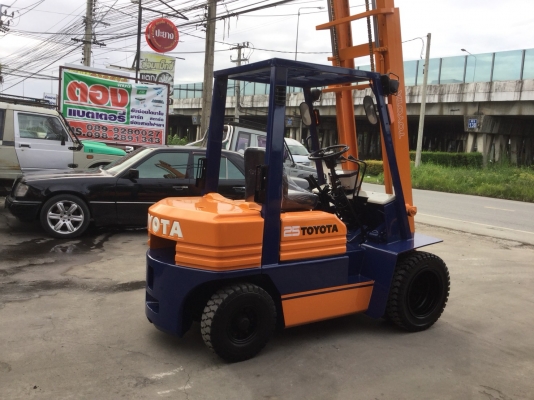 ขาย โฟรคลิฟท์ โตโยต้า รุ่น 5 ดีเซล