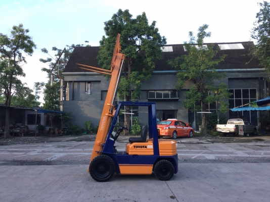 อาร์ ซี เอช  โฟรคลิฟท์  ขาย โตโยต้า รุ่น 5 ดีเซล