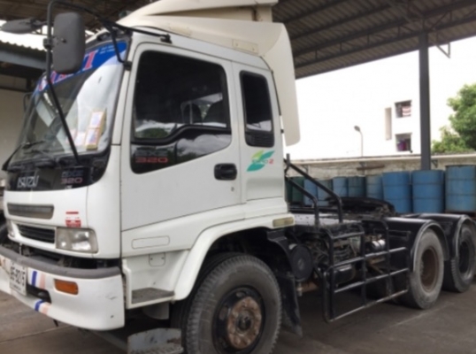 ขายด่วนครับ หัวลาก Isuzu Deca 320ปี46 รถเดิมๆครับ พึ่งจอดครับ