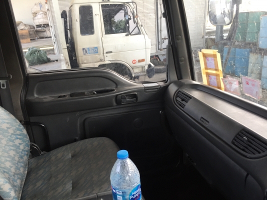 ขายด่วนครับ หัวลาก Isuzu Deca 320ปี46 รถเดิมๆครับ พึ่งจอดครับ