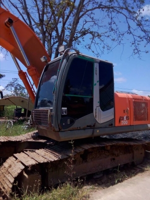 ขายรถขุดแบ็คโคHITCHI ZX200-3ทำงาน สองหมื่น ชม. เอกสารครบ ขายรถขุดแบ็คโคHITCHI ZX200-3ทำงาน สองหมื่น ชม. เอกสารครบ