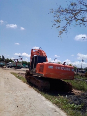 ขายรถขุดแบ็คโคHITCHI ZX200-3ทำงาน สองหมื่น ชม. เอกสารครบ ขายรถขุดแบ็คโคHITCHI ZX200-3ทำงาน สองหมื่น ชม. เอกสารครบ