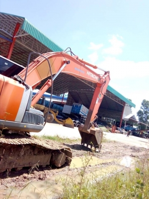ขายรถขุดแบ็คโคHITCHI ZX200-3ทำงาน สองหมื่น ชม. เอกสารครบ ขายรถขุดแบ็คโคHITCHI ZX200-3ทำงาน สองหมื่น ชม. เอกสารครบ