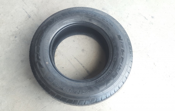 ขายยาง\% 215/70/15 ปี 3117 DUNLOP LT36 4 เส้น ขายยาง\% 215/70/15 ปี 3117 DUNLOP LT36 4 เส้น