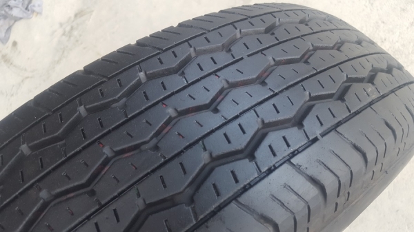 ขายยาง\% 195R15 ปี 15 BRIDGESTONE 4 เส้น