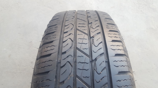 ขายยาง\% 245/70/16 ปี 15 ROADESTONE 2 เส้น
