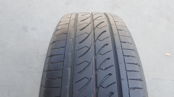 ขายยาง\% 215/65/16 ปี 2417 Friestone 4 เส้น ขายยาง\% 215/65/16 ปี 2417 Friestone 4 เส้น