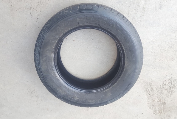 ขายยาง\% 215/65/16 ปี 2417 Friestone 4 เส้น ขายยาง\% 215/65/16 ปี 2417 Friestone 4 เส้น