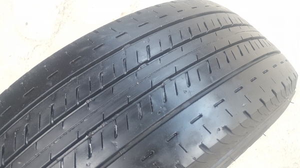 ขายยาง\% 215/65/16 ปี 3016 BRIDGESTONE R611 4 เส้น ขายยาง\% 215/65/16 ปี 3016 BRIDGESTONE R611 4 เส้น