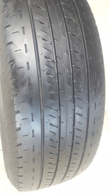 ขายยาง\% 215/65/16 ปี 3016 BRIDGESTONE R611 4 เส้น ขายยาง\% 215/65/16 ปี 3016 BRIDGESTONE R611 4 เส้น