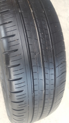 ขายยาง\% 195/60/16 ปี 1218 DUNLOP EC300 4 เส้น ขายยาง\% 195/60/16 ปี 1218 DUNLOP EC300 4 เส้น