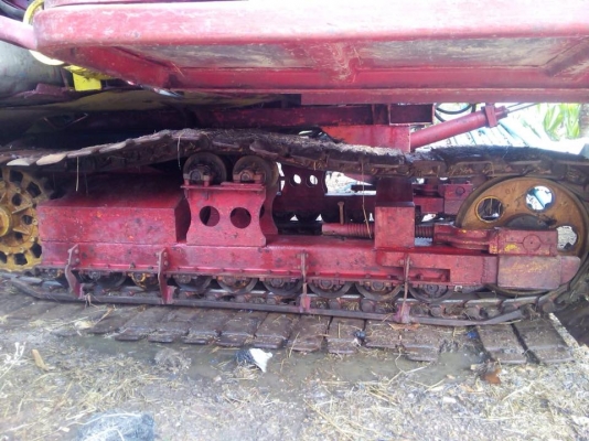 ขายรถเกี่ยวอุ้ม2.5 เครื่อง195โบว์ช่วงล่าง 10/23