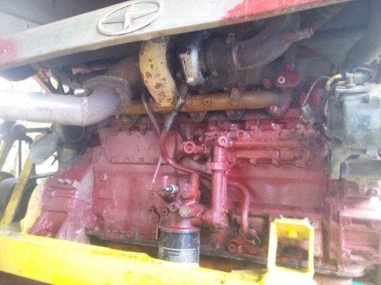 ขายรถเกี่ยวอุ้ม2.5 เครื่อง195โบว์ช่วงล่าง 10/23