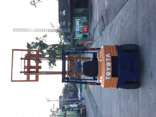 ขาย โฟรคลิฟท์ โตโยต้า รุ่น 5 ดีเซล