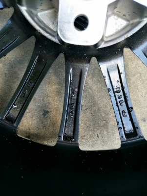 ขอบ19นิ้ว5รู114 หน้า8ตื้นหลัง9ลึก ชุดนี้ลดราคาเหลือ 8900 บาท