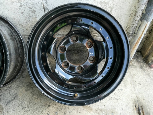 ขอบ14นิ้ว6รู ชุดนี้ราคา 4300 บาท