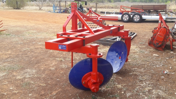 ขายผานยกร่องมันใช่กับรถไถตั่งแต่30แรงถึง50แรง