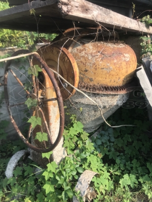 ขายด่วน โม่ปูนพร้อมไดร์ ยี่ห้อvansan สภาพพร้อมใช้งาน ขาย 9000 บาท