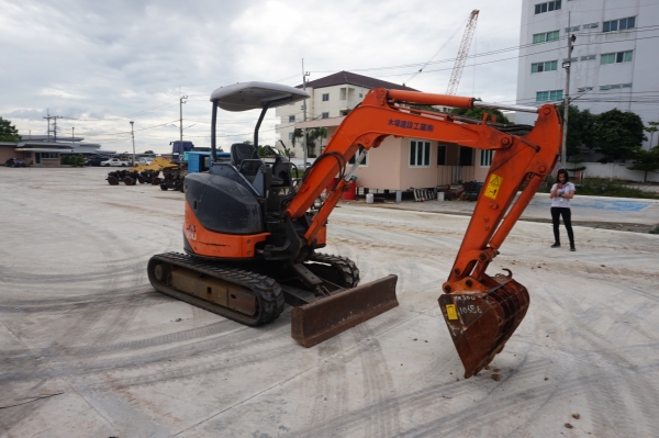 ขายแบคโฮ HITACHI ZX30U-2 นำเข้าจากญี่ปุ่นยังไม่ผ่านการใช้งานในไทย ขายแบคโฮ HITACHI ZX30U-2 นำเข้าจากญี่ปุ่นยังไม่ผ่านการใช้งานในไทย