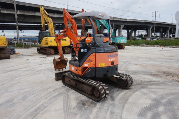 ขายแบคโฮ HITACHI ZX30U-2 นำเข้าจากญี่ปุ่นยังไม่ผ่านการใช้งานในไทย ขายแบคโฮ HITACHI ZX30U-2 นำเข้าจากญี่ปุ่นยังไม่ผ่านการใช้งานในไทย