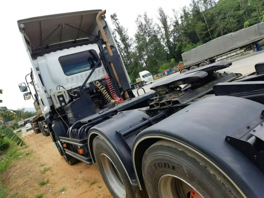 ขายรถบรรทุก 10 ล้อหัวลาก ISUZU DECA 360 แรงม้าปี 2556 ราคา 1700000 ขายรถบรรทุก 10 ล้อหัวลาก ISUZU DECA 360 แรงม้าปี 2556 ราคา 1700000