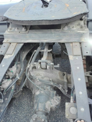 ขายรถบรรทุก 10 ล้อหัวลาก ISUZU DECA 360 แรงม้าปี 2556 ราคา 1700000 ขายรถบรรทุก 10 ล้อหัวลาก ISUZU DECA 360 แรงม้าปี 2556 ราคา 1700000