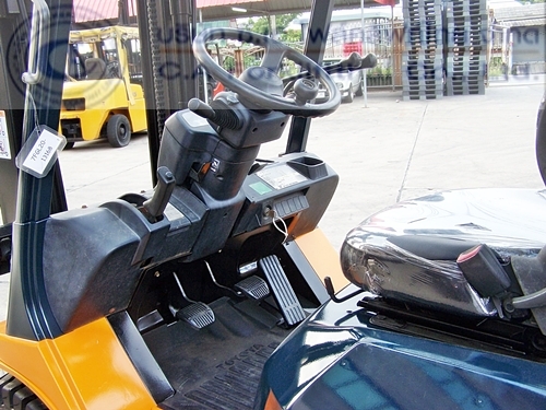 ขาย รถโฟล์คลิฟท์ TOYOTA รุ่น 7-FGL20