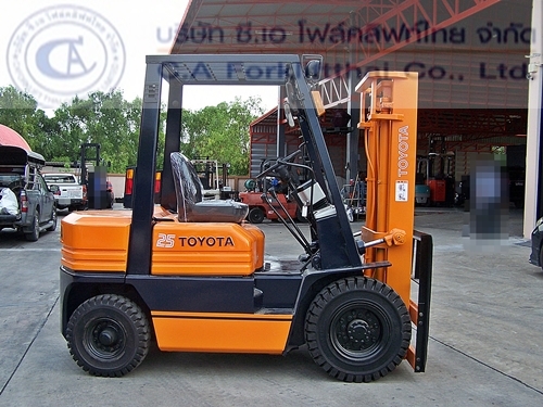 ขาย รถโฟล์คลิฟท์ TOYOTA รุ่น 5-FD25