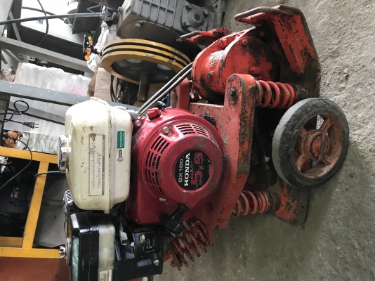 ขายเครื่องตบดิน เครื่องฮอนด้า 5.5 แรง สภาพสวย ใช้งานได้ดี เครื่องแรง