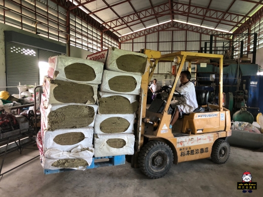 (ขายเหมา) ฉนวนกันความร้อนและป้องกันเสียง คุณภาพสูงใยหิน Rockwool หนา 50 mm. ทั้งหมด 22.5 แพ๊ก