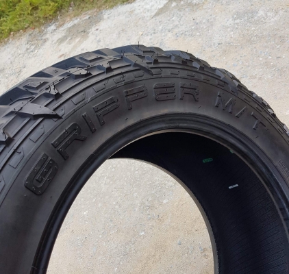 ขายยาง FUEL M/T 33&quot; ขอบ 20 สวยๆ