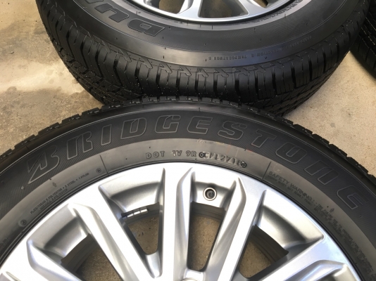 ล้อแม็กป้ายแดง Mitsu New Triton Plus 6รู139 ขอบ17 พร้อมยางใหม่ป้ายแดง 245-65-17 Bridgestone ปี 18  แม็กสวยกริ๊บ  ตุ่มอลัง เส้นสีจัด