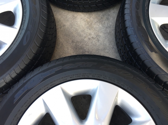 ล้อแม็ก Nissan March ขอบ 15 พร้อมยาง 185-60-15 Dunlop ปี 17 สภาพสวย ดอกยางหนาปึก