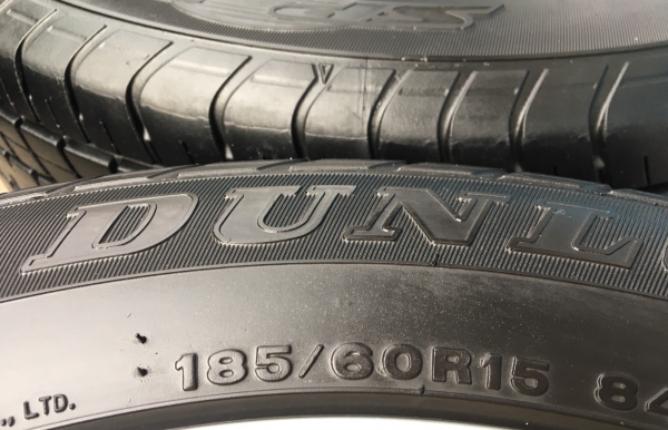 ล้อแม็ก Toyota Vios Yaris 8 ก้าน ขอบ 15 พร้อมยาง 185-60-15 Dunlop ปี 17  แม็กสวย สภาพดี ดอกยางหนา