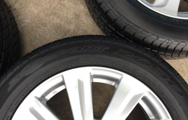 ล้อแม็ก Toyota Vios Yaris 8 ก้าน ขอบ 15 พร้อมยาง 185-60-15 Dunlop ปี 17  แม็กสวย สภาพดี ดอกยางหนา